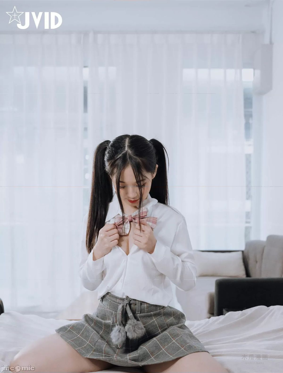 JVID – Juice Jiemi (婕咪) – Double ponytail uniform girl · Chapter 1 page 23