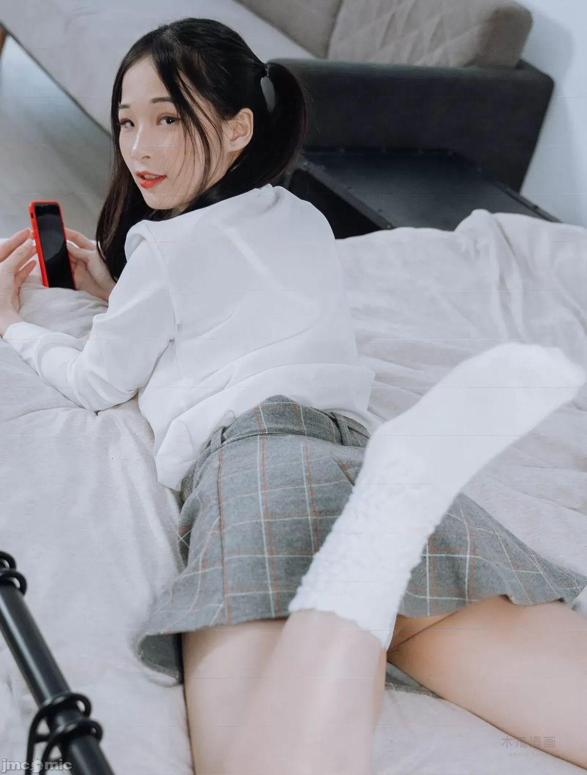 JVID – Juice Jiemi (婕咪) – Double ponytail uniform girl · Chapter 1 page 32