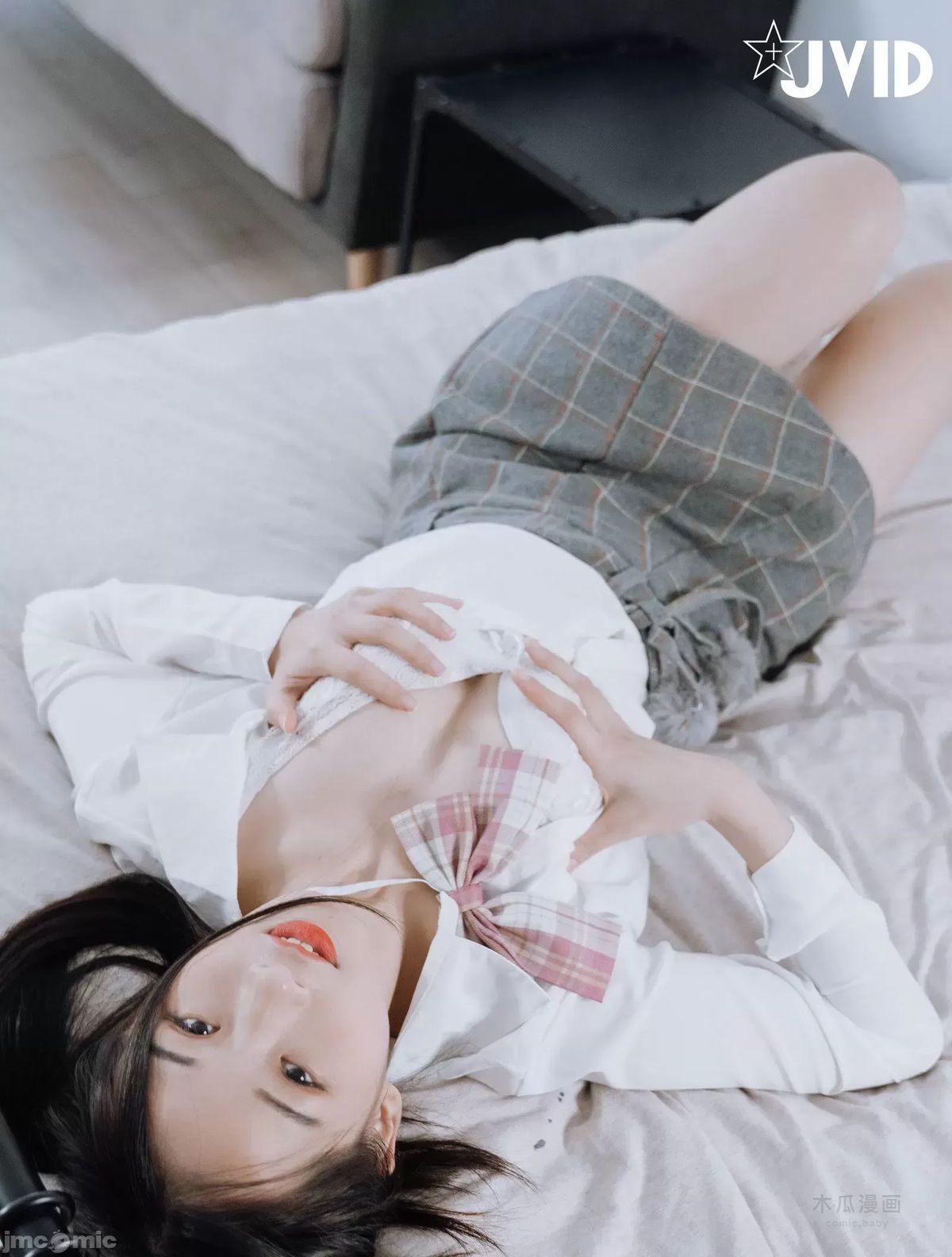 JVID – Juice Jiemi (婕咪) – Double ponytail uniform girl · Chapter 1 page 35